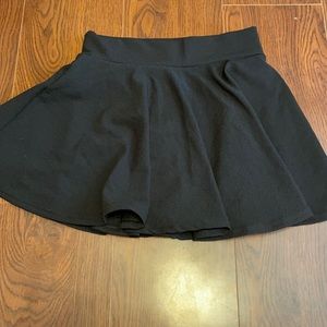 Black skort